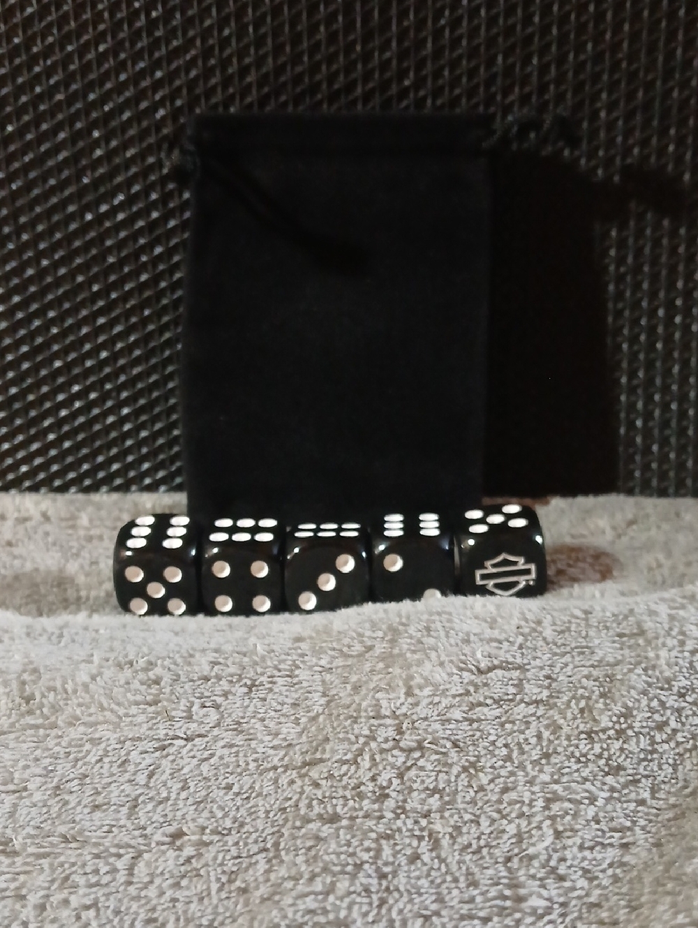 NWT Harley-Davidson Black & White Dice Set with Velvet Bag
